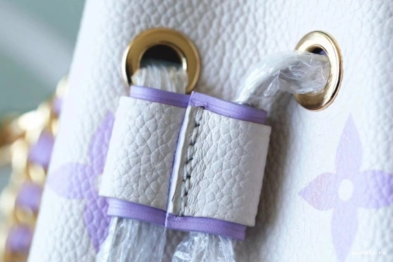 WIS NOÉ VUITTON NANO LOUIS 0730